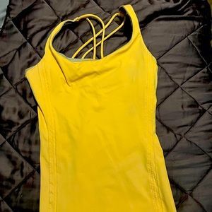 Lululemon size 4 top